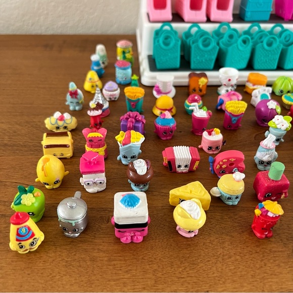 Lot Shopkins from differen  series  136 figurines in total - Picture 2 of 6